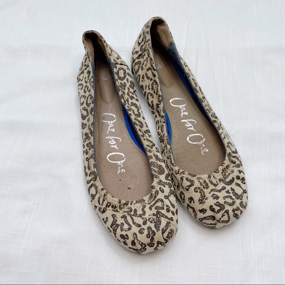 Toms Shoes - Toms Flats Cheetah Leopard Print Size 7